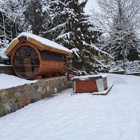 Dom Nad Jeziorem Ublik Z Sauna I Jacuzzi Eksteriør bilde